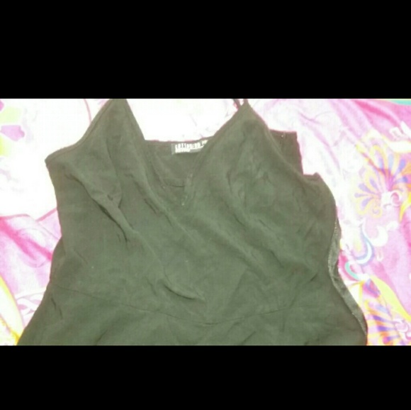 Romper - Picture 2 of 4